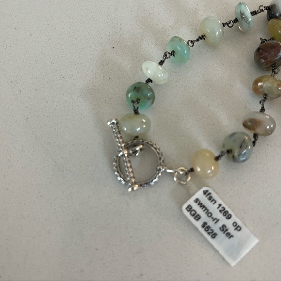 One of a kind Peruvian Opal Beaded 37” necklace with toggle clasp. - Picture 8 of 13